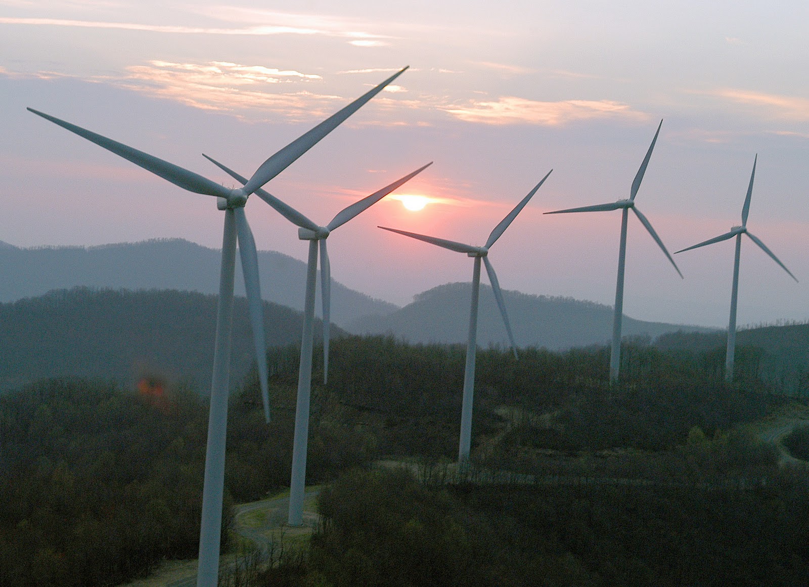 wind-turbine-plants-shipyards