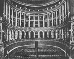 Teatro Galli: anche un rudere è un testimone