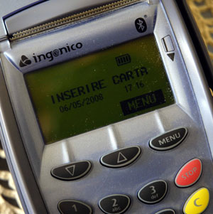 In provincia di Rimini si paga con la “plastica”