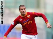 Brighi, giallorosso dalla gioia