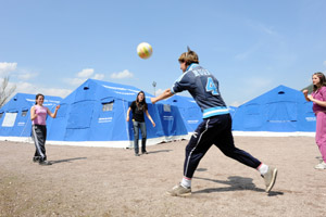 Vieni al campeggio con noi