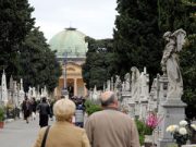 “Ortodossi e musulmani al cimitero”