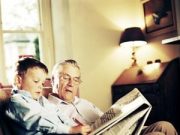 Nonni e bimbi: la storia passa di mano