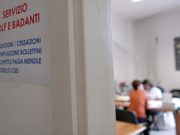 Pensano regolare, vengono espulse