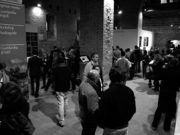 La pittura incanta, incassa e fa festa