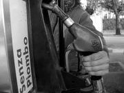 Quattro ruote e quel “caro” serbatoio