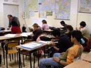 Gli studenti indossano l’abito da sera