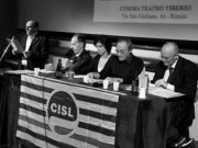 Imperativo: “cambiare pagina”