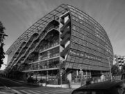 Colosso acchiappa turisti