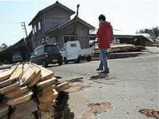 “Per le scosse mi sono aggrappato all’altare”