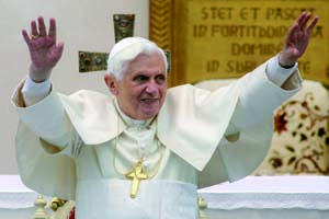 Un grido e un abbraccio: W il Papa!