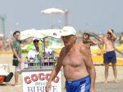 “Cocco bello” e scattini, che tipi da spiaggia!