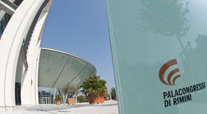 Rimini, conchiglie e perle marine: viaggio nell’astronave dei congressi