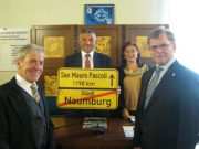 Sono dieci anni ormai che ci si frequenta!