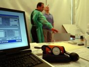 Camici bianchi tra i banchi di scuola… eticamente