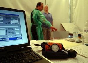 Camici bianchi tra i banchi di scuola... eticamente