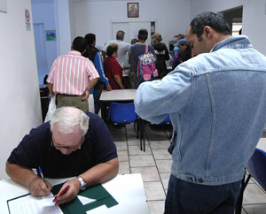 Caritas: macchina che soffre ma regge