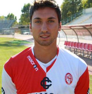 De Cenco sale sull’ottovolante