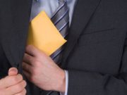 “Colpiamo ai fianchi la corruzione”