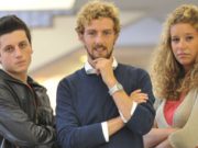 E tu che storia sei venuto a raccontare?