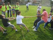 Oratorio per i più giovani, ginnastica dolce per le casalinghe