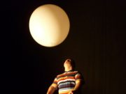 Non è una novità ma un palco creativo