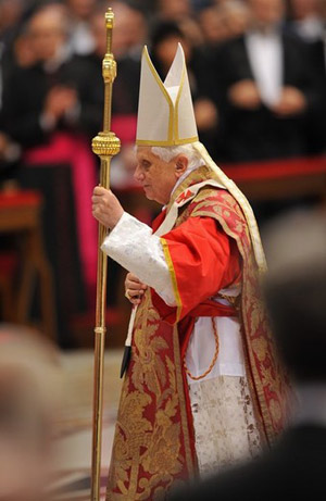 Nei molti colori della liturgia i “misteri” della fede