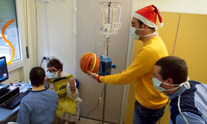 Se Babbo Natale va a... canestro