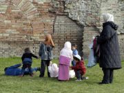 Immigrati con la valigia? Si comincia a partire