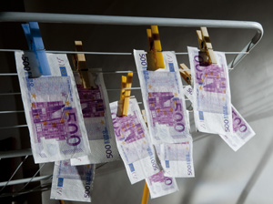 Sulla provincia i tentacoli della Camorra