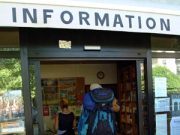 Camera con pacchetto