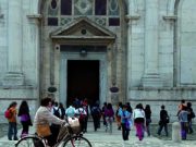 Un viaggio per il mondo intorno al Tempio