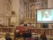 Un Dio che ha sete dei suoi figli