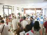 Prenotazioni, l’attesa corre sul filo