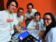 Un tuffo appassionato in un mare di libri