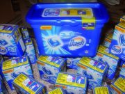 Detersivo in pastiglie, e il prezzo raddoppia