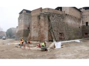 Piazza Malatesta di Rimini – La torre “sventola” sotto la Rocca. Ricostruirla?