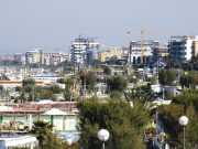 Nuove licenze a rischio: troppi hotel da sanare