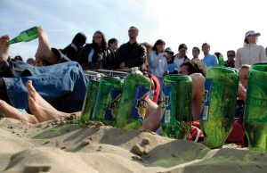 Alcol e minori. Troppi brindisi…