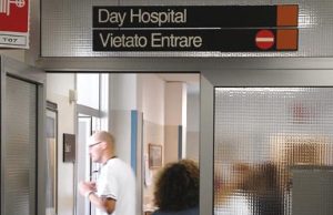 “Guardiamo la persona oltre i geni”