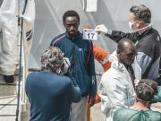 Hotspot – Migranti e diritti umani, i buchi neri dell’accoglienza