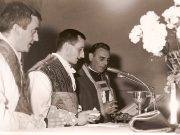 Un prete di “periferia” targato don Oreste Benzi