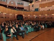 Snaporaz, e il teatro si veste da Regina