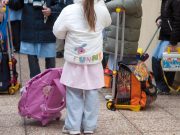 Bimbi a scuola da soli. Perché vieni a prendermi?