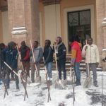 Caritas rifugiati al lavoro neve2