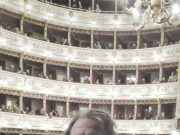 Metti la lirica sui banchi. Dei licei