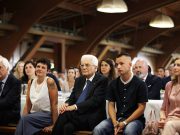 Mattarella: “Solidarietà, che bene”