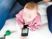 Vuoi il ciuccio? Tieni lo smartphone