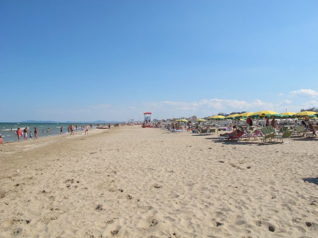 Spiaggia_di_Rimini_(2013)