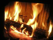 Stop a stufe e caminetti: è un fuoco di polemiche